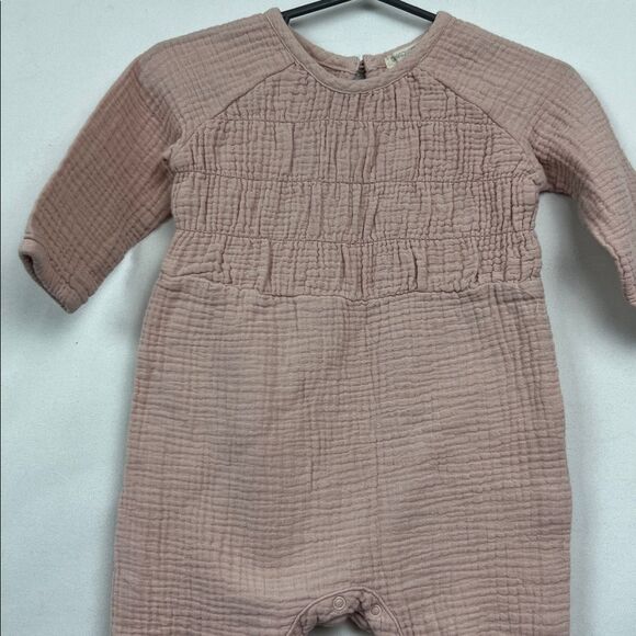 Grayson Collective Dusty rose pink cotton waffle smocked muslin jumpsuit 3-6 min - Picture 2 of 12